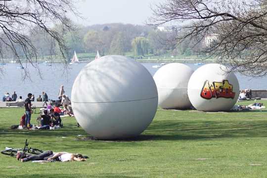 Claes Oldenburg, Giant Pool Balls, 1977. Foto: jvf