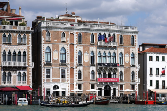 Ca’ Giustinian, Außenansicht. Hauptsitz der Biennale Venedig. Foto: jvf