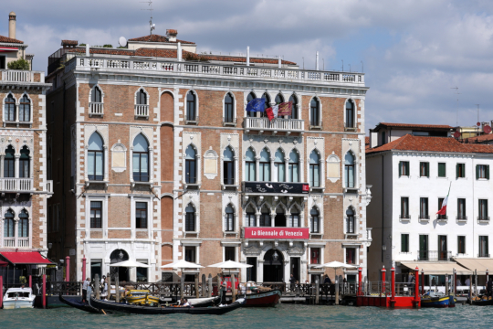 Biennale Venedig, Ca’ Giustinian, Foto: jvf